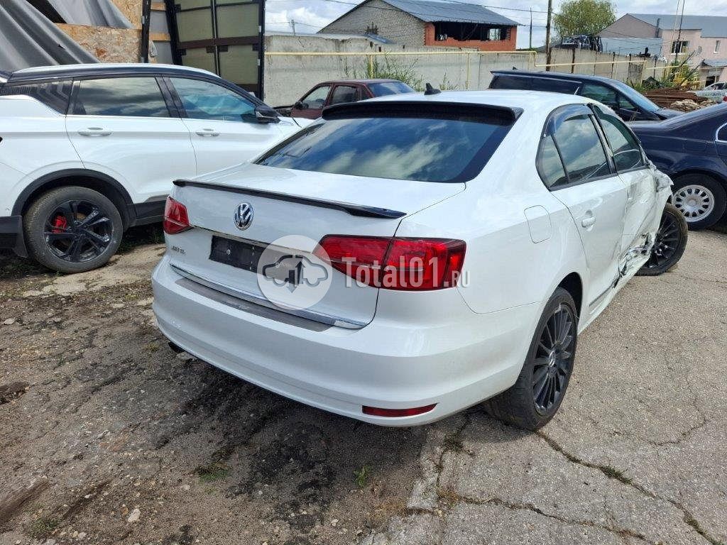 Фото Volkswagen Jetta 2