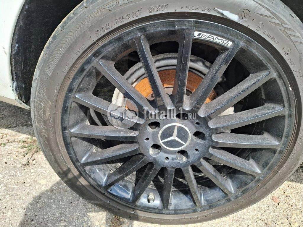 Фото Volkswagen Jetta 12