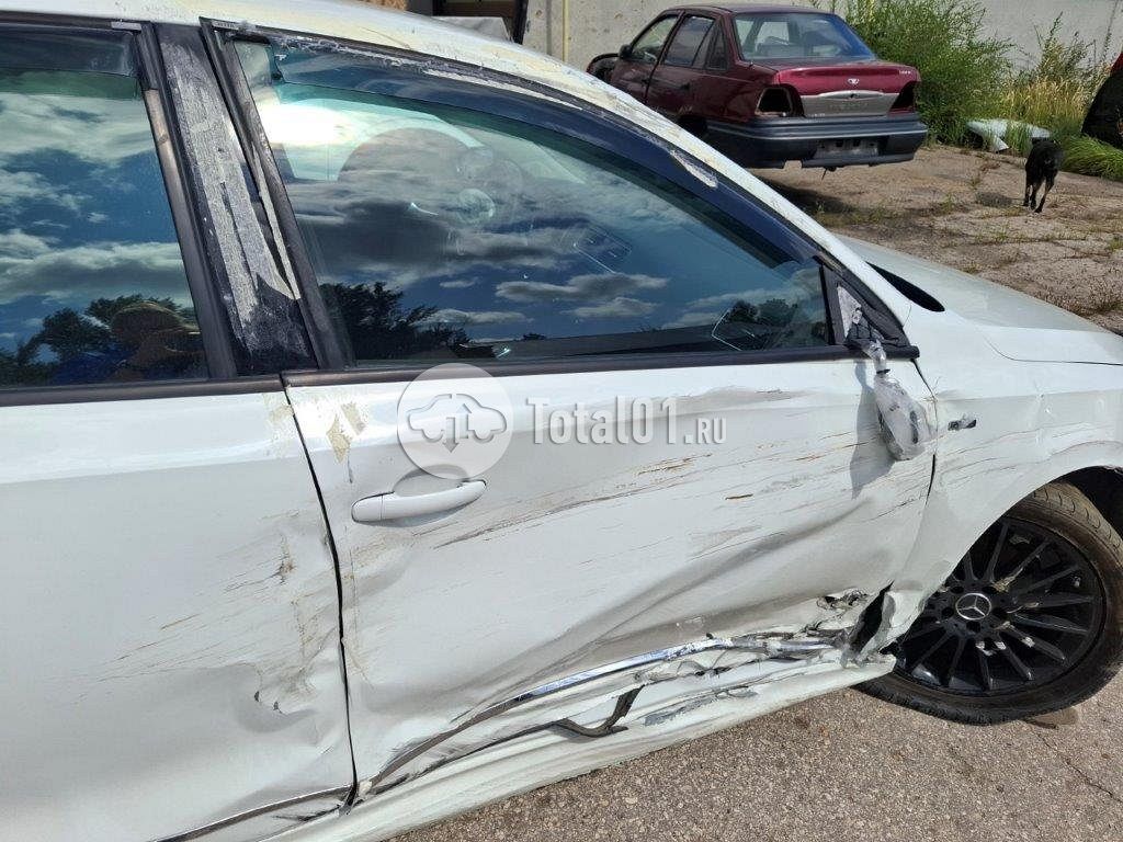 Фото Volkswagen Jetta 16