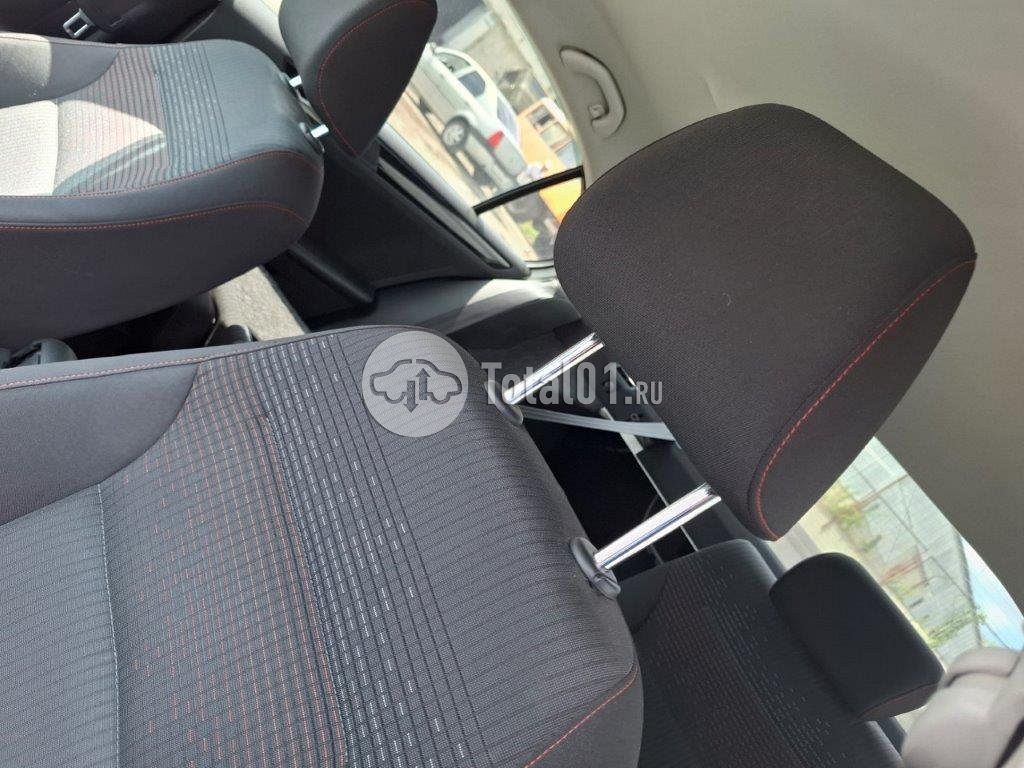 Фото Volkswagen Jetta 72