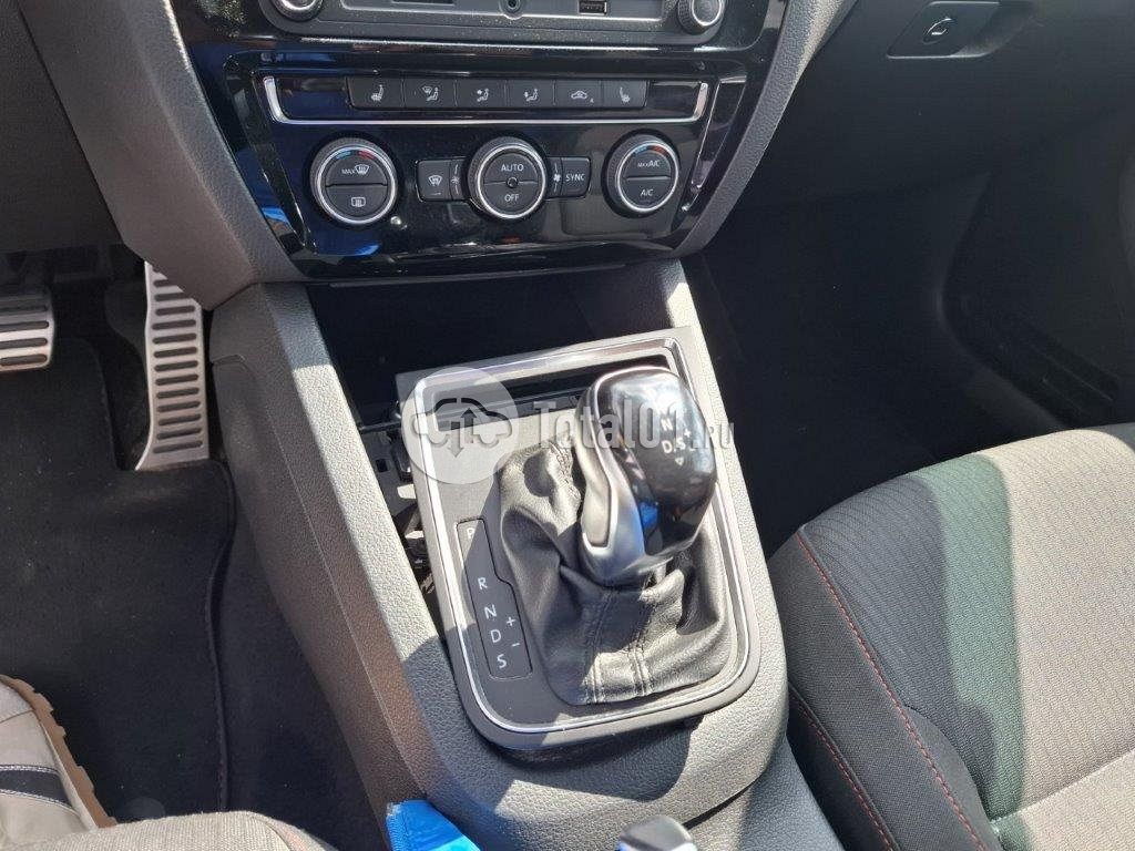 Фото Volkswagen Jetta 84