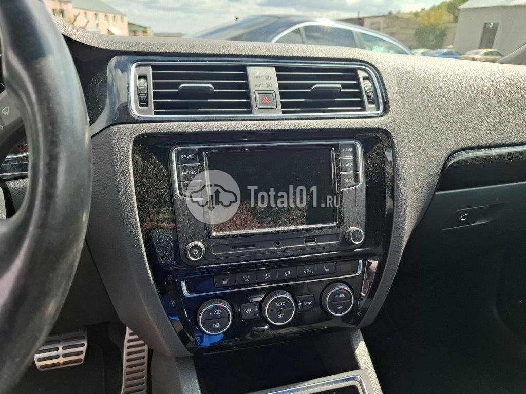 Фото Volkswagen Jetta 86