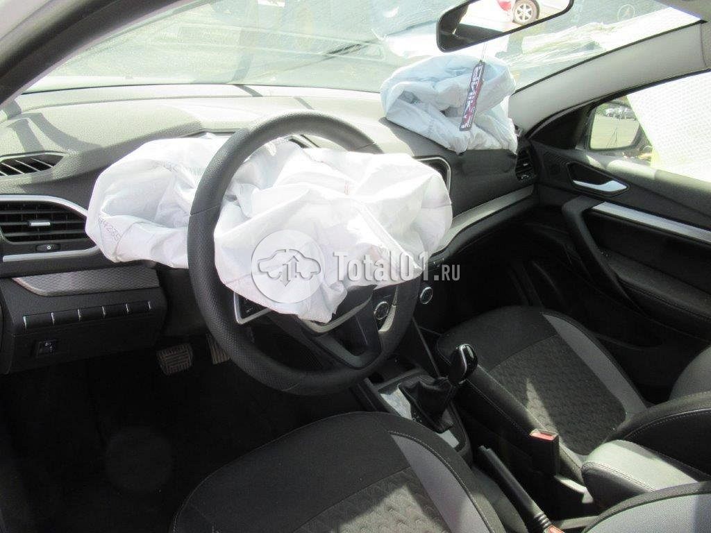 Фото ВАЗ (LADA) Vesta 42