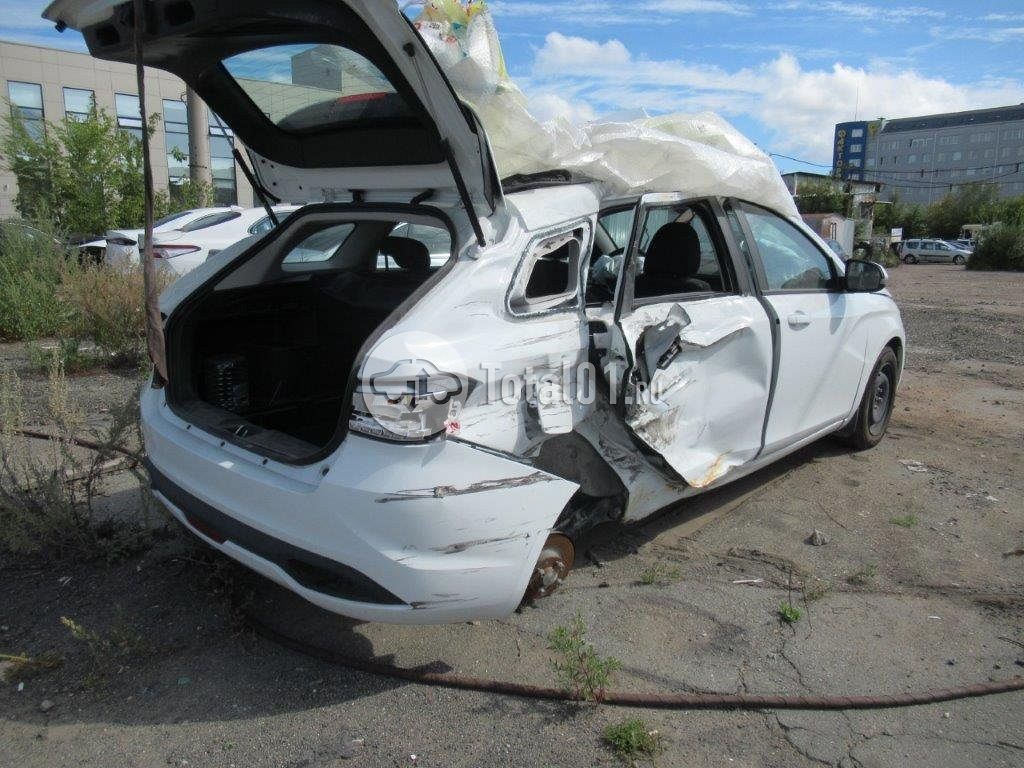 Фото ВАЗ (LADA) Vesta 54