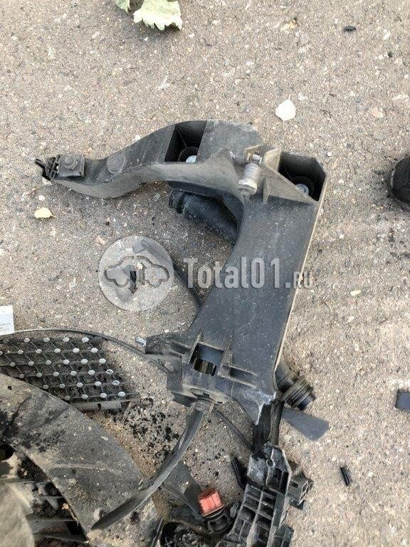 Фото Mercedes-Benz V-класс 180