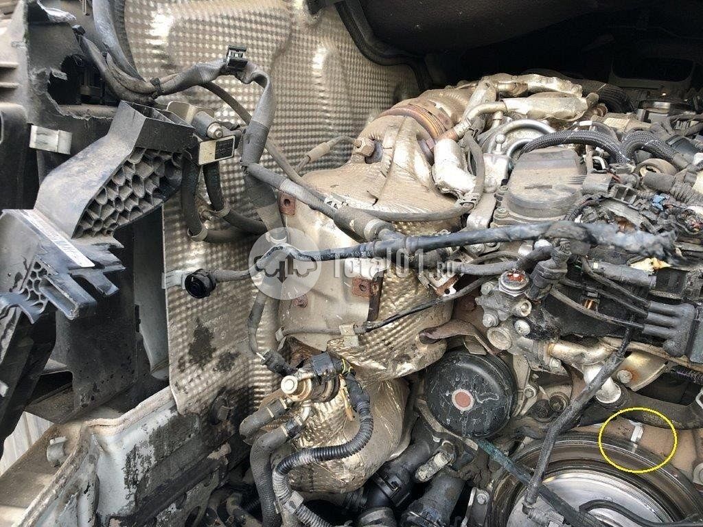 Фото Mercedes-Benz V-класс 240