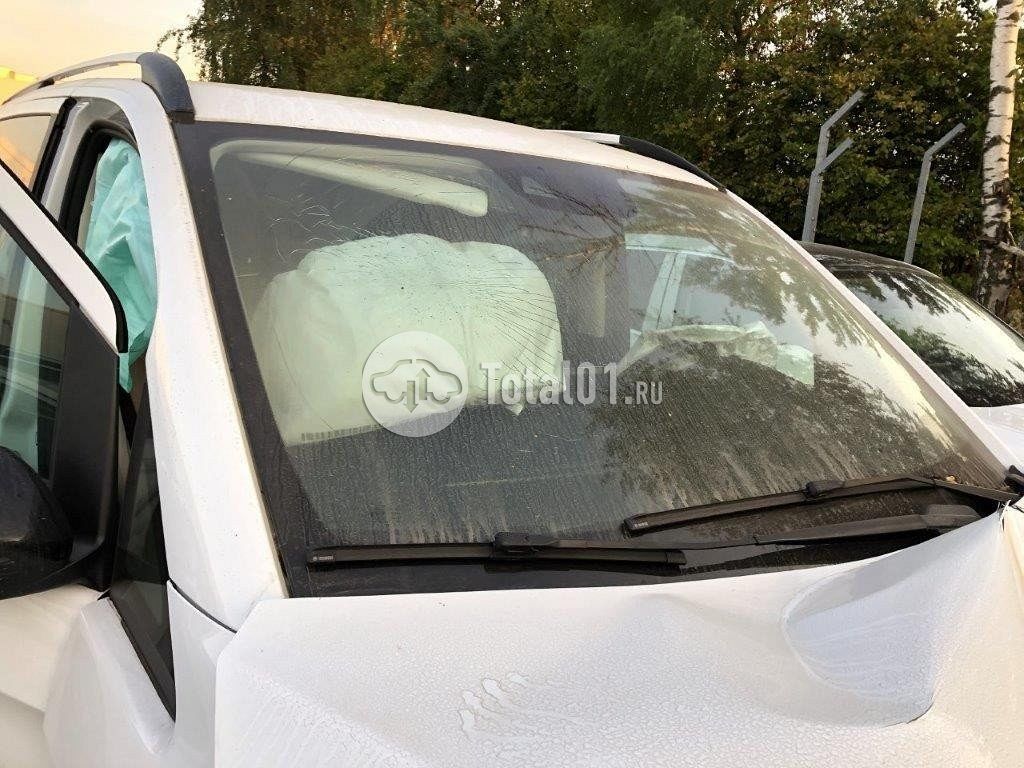 Фото Mercedes-Benz V-класс 426