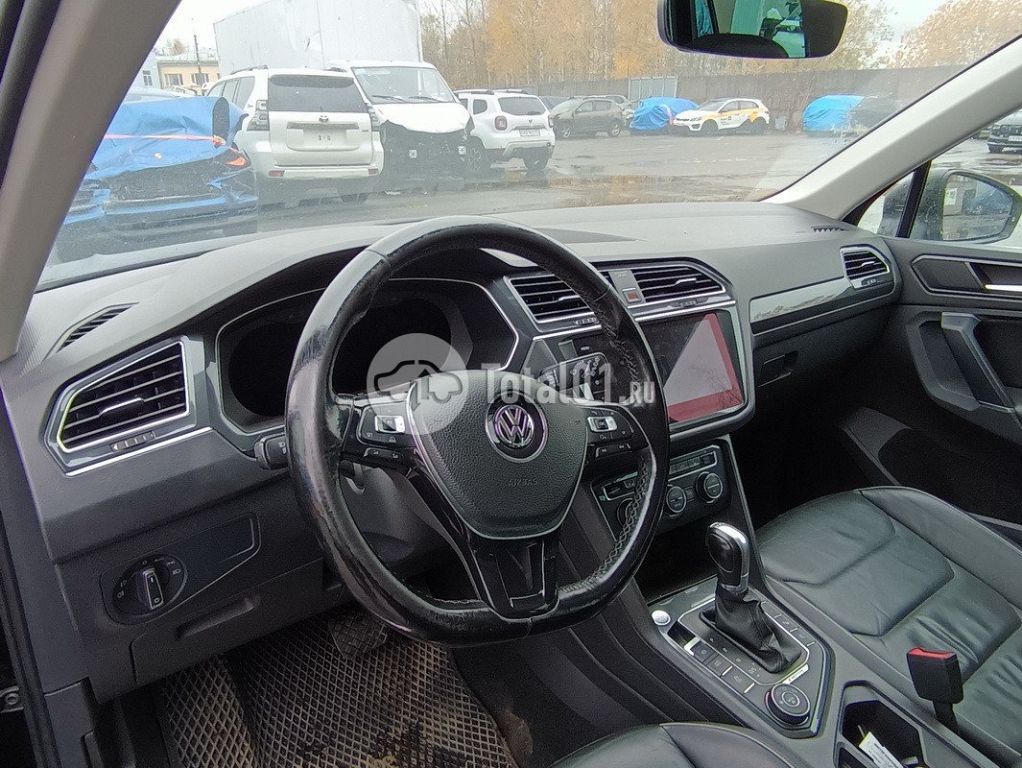Фото Volkswagen Tiguan 76