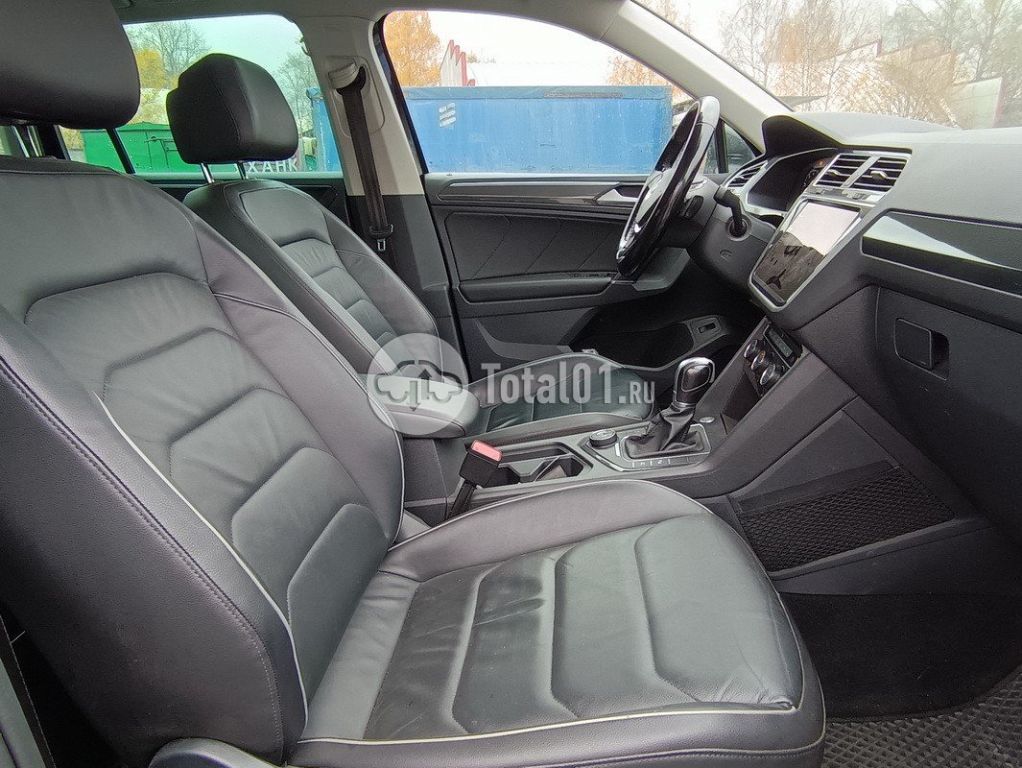 Фото Volkswagen Tiguan 142