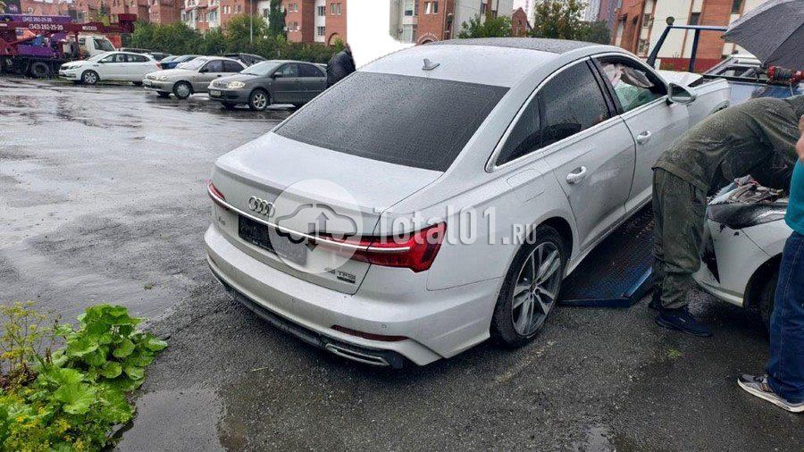 Фото Audi A6 20