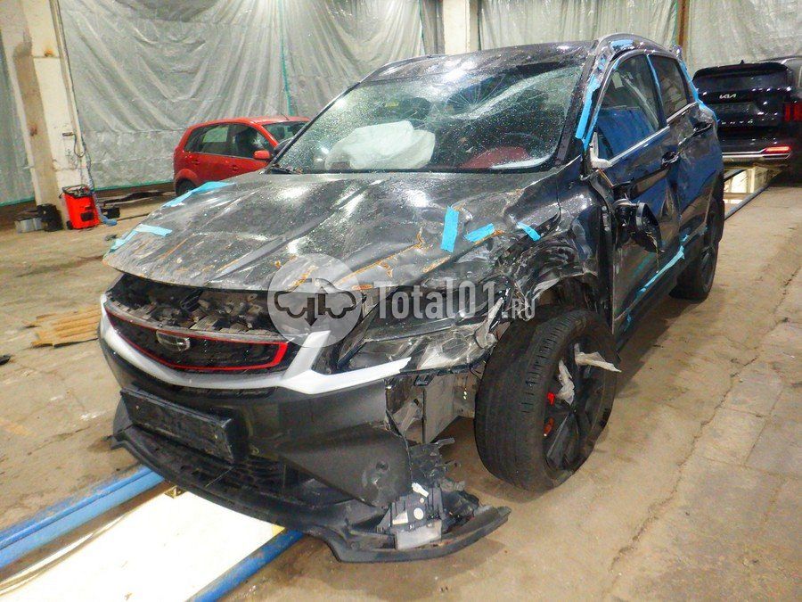 Фото Geely Coolray 6