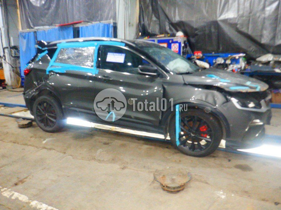 Фото Geely Coolray 10