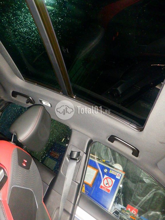 Фото Geely Coolray 38