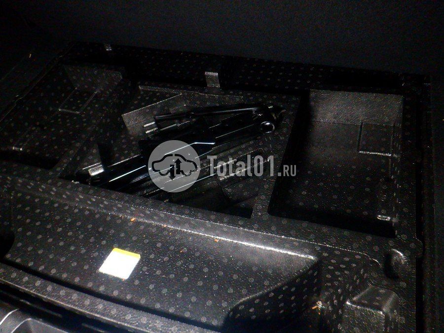 Фото Geely Coolray 40