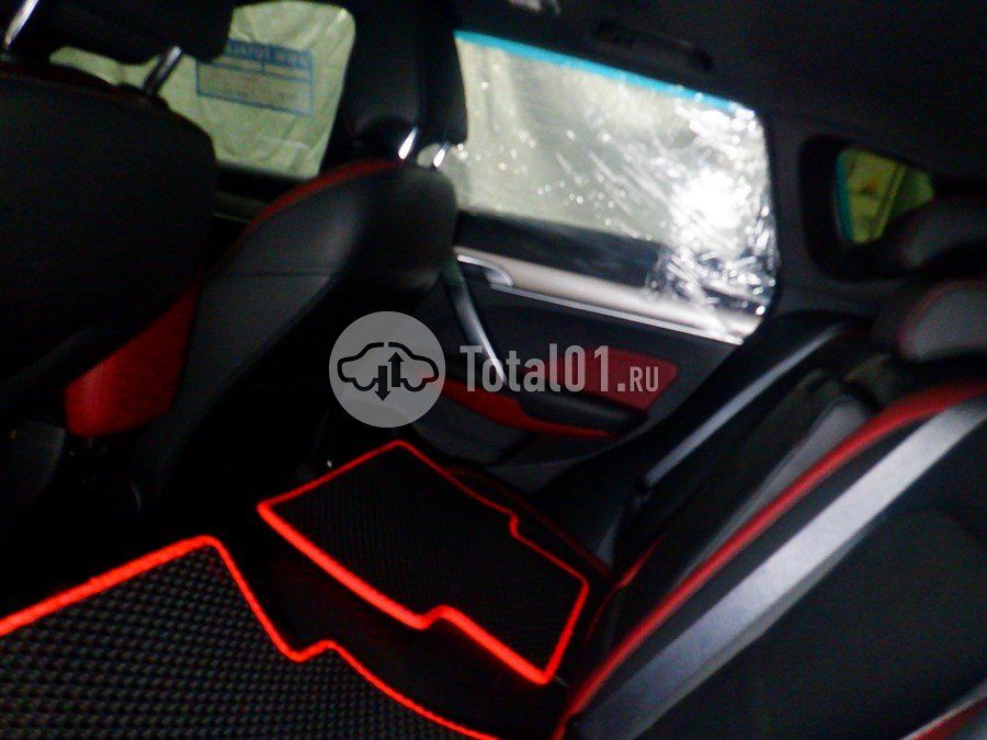 Фото Geely Coolray 50