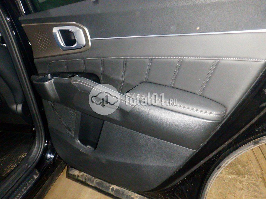 Фото KIA Sorento 36