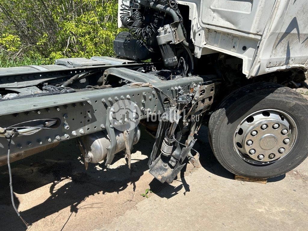 Фото Sitrak C7H 42