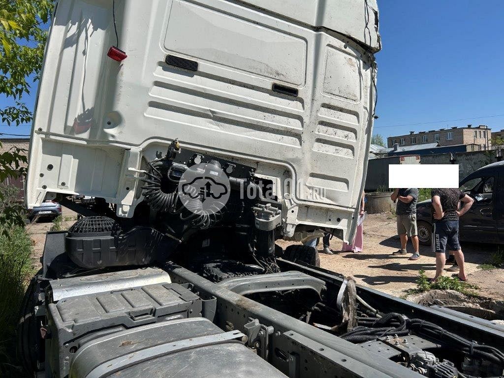 Фото Sitrak C7H 56