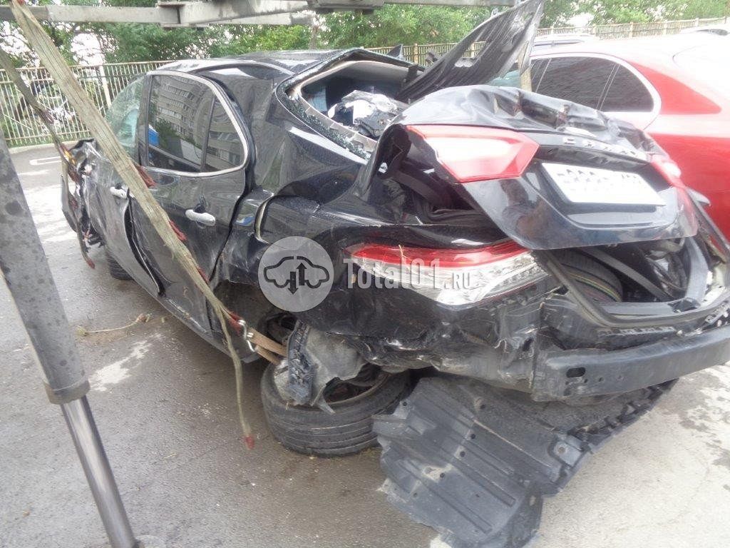 Фото Toyota Camry 8