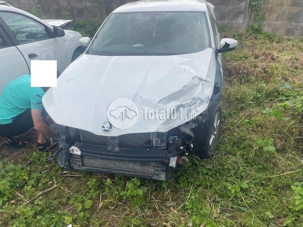 Фото Skoda Rapid 24