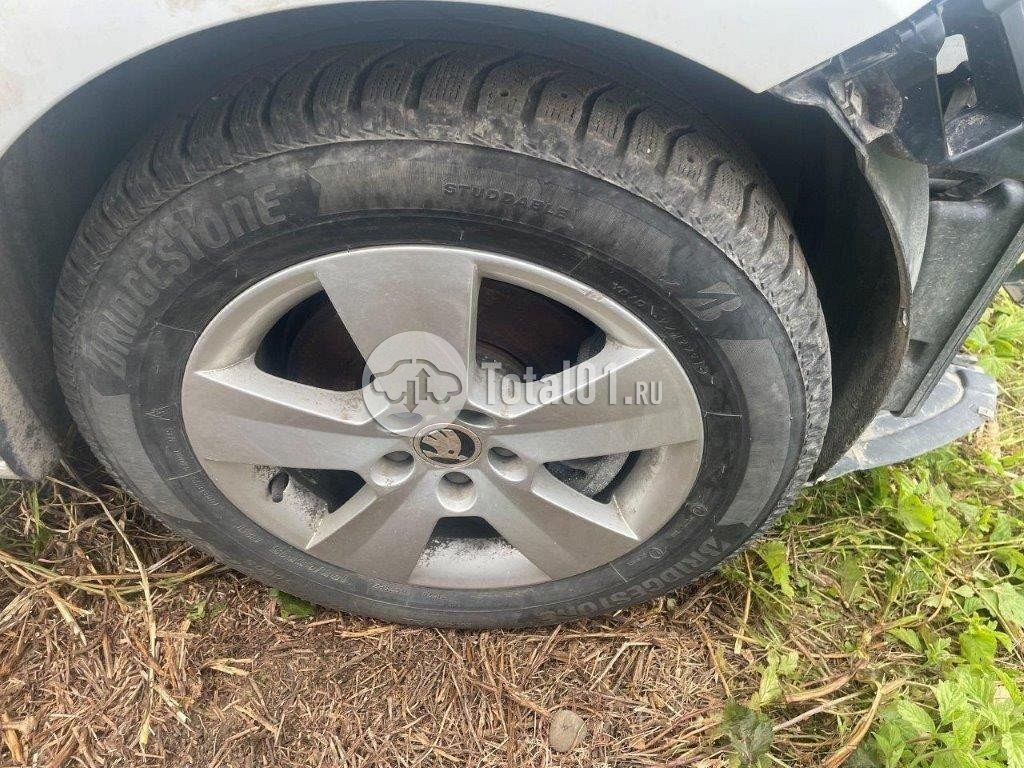 Фото Skoda Rapid 40