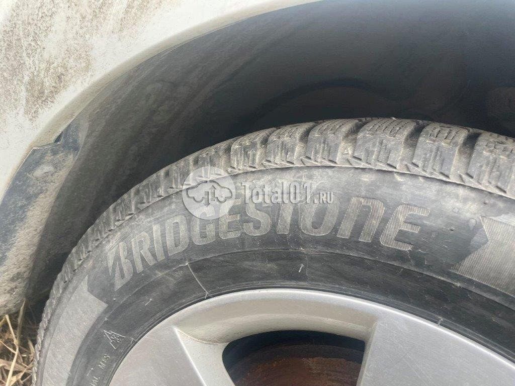 Фото Skoda Rapid 42