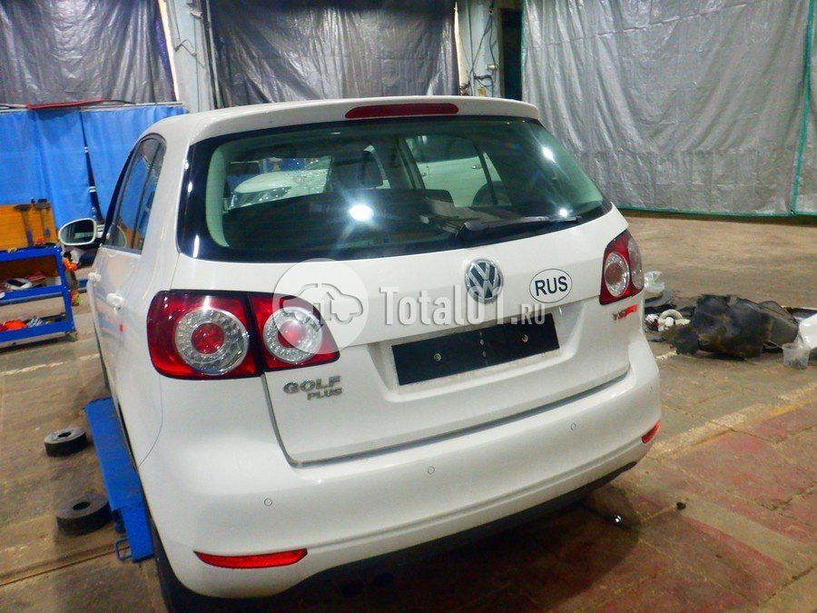 Фото Volkswagen Golf Plus 12