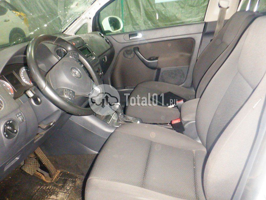 Фото Volkswagen Golf Plus 66