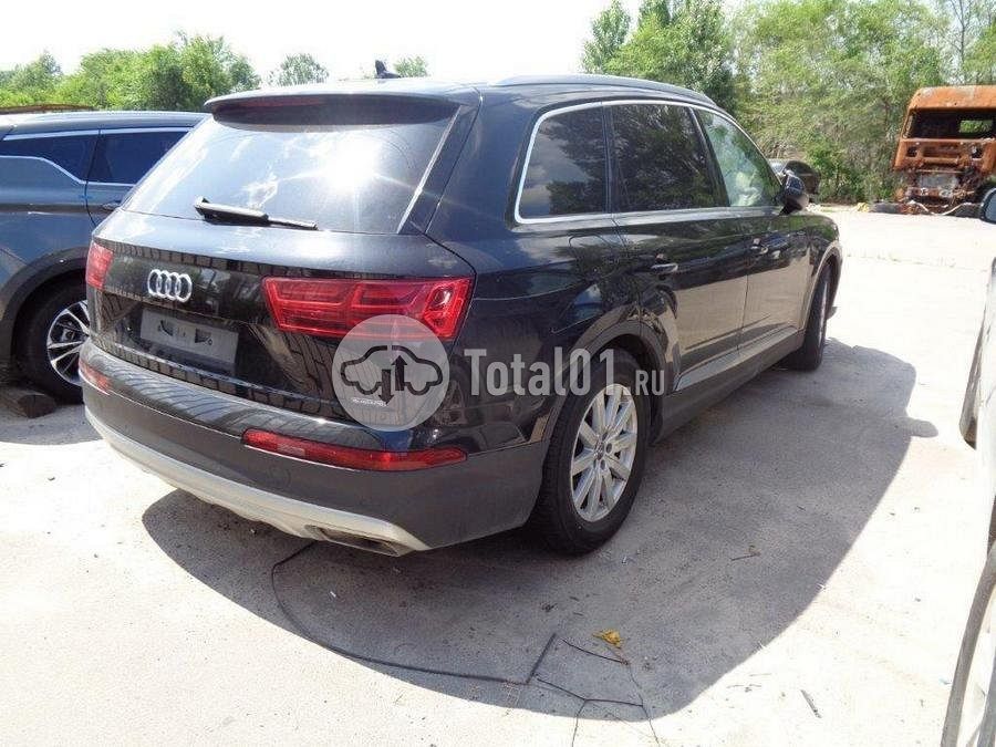 Фото Audi Q7 2