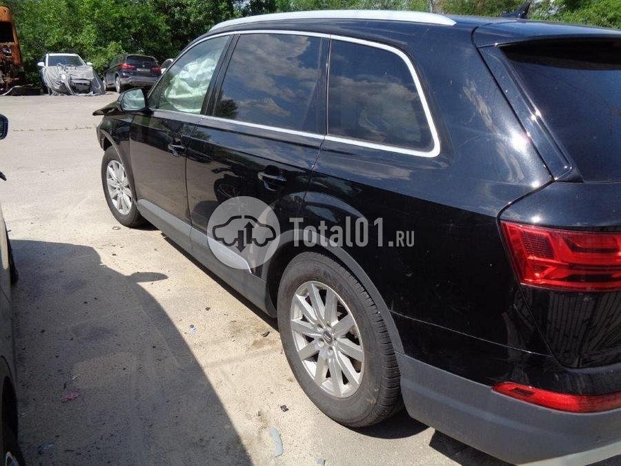 Фото Audi Q7 14