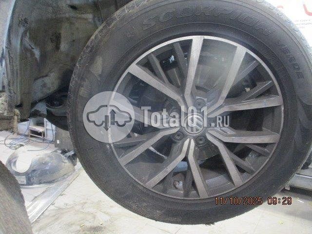 Фото Volkswagen Tiguan 370