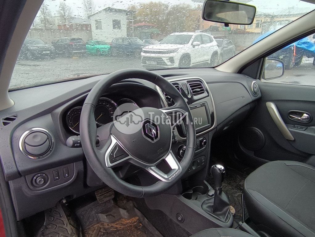 Фото Renault Logan 98