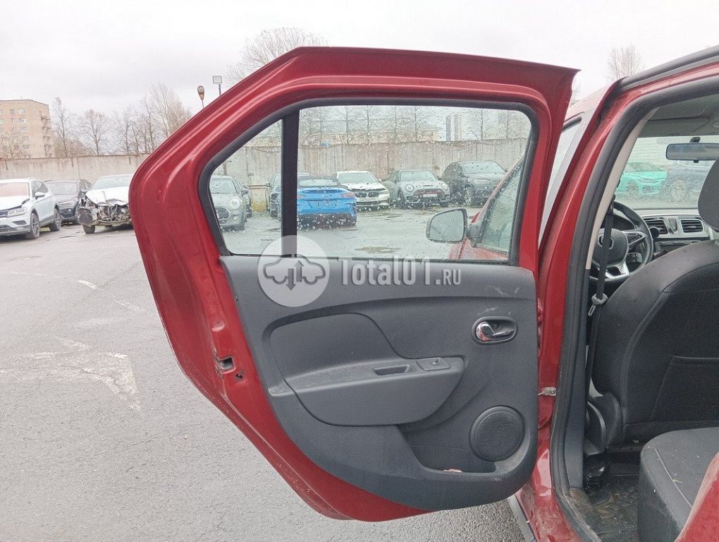 Фото Renault Logan 106