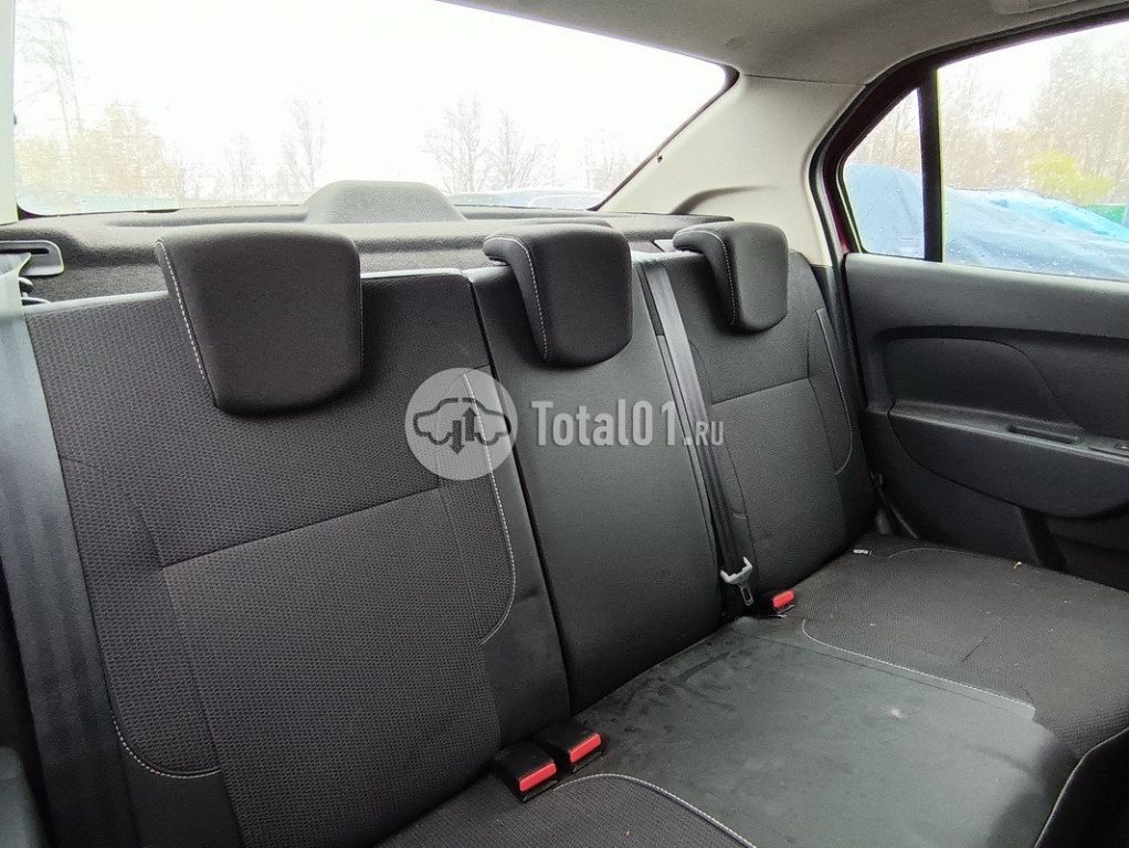 Фото Renault Logan 144