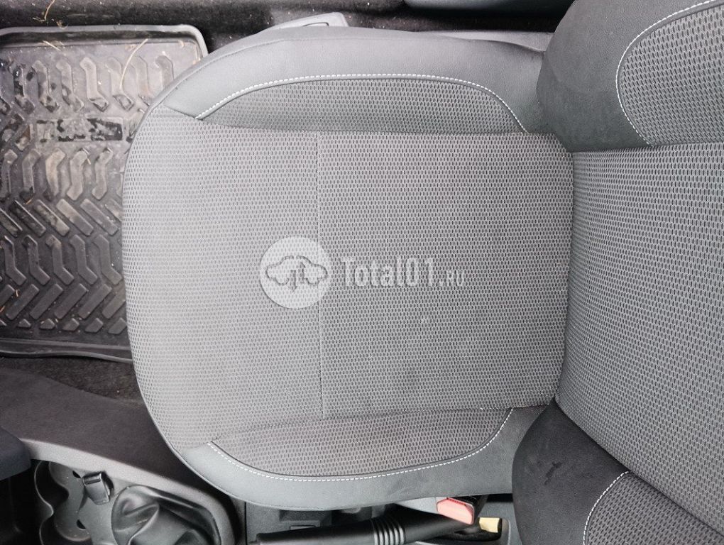 Фото Renault Logan 148