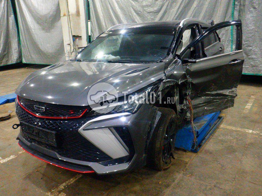 Фото Geely Coolray 6