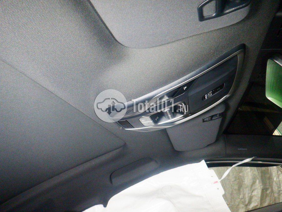 Фото Geely Coolray 56