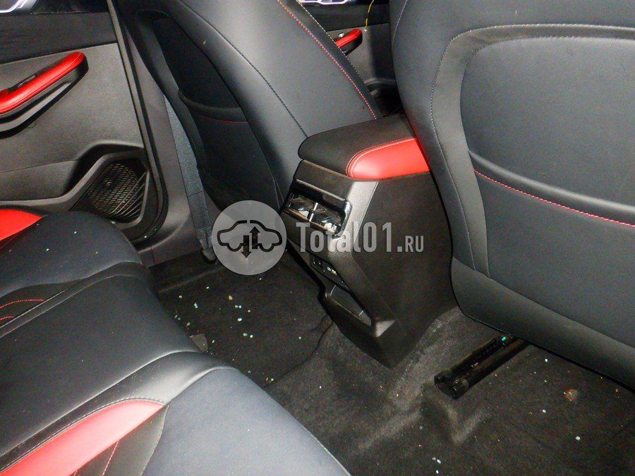 Фото Geely Coolray 68