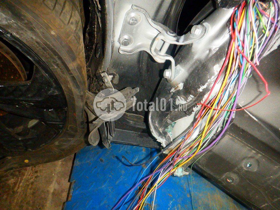 Фото Geely Coolray 228