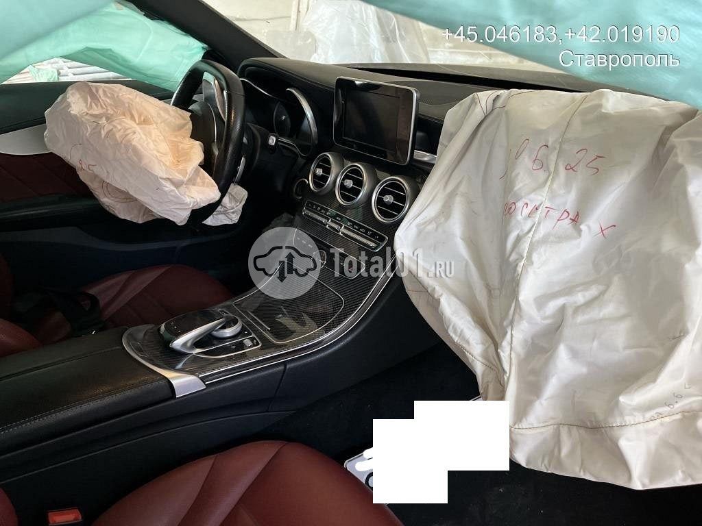 Фото Mercedes-Benz C-класс 550