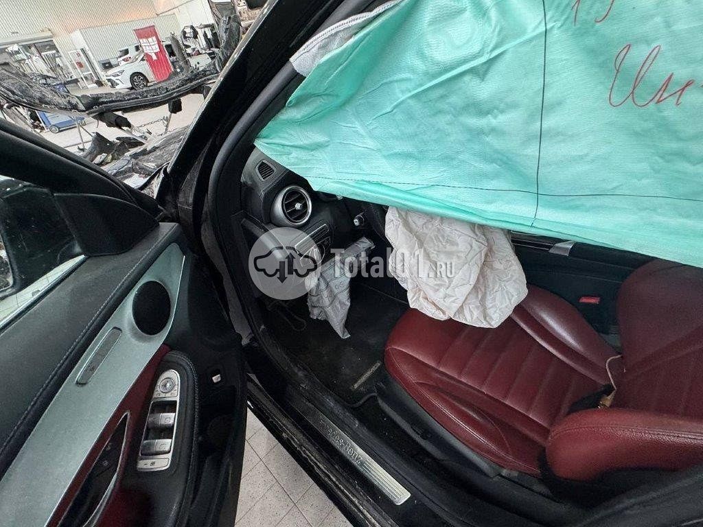 Фото Mercedes-Benz C-класс 608