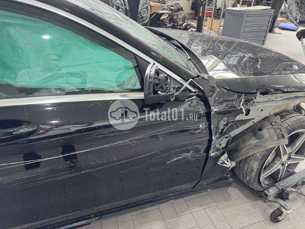 Фото Mercedes-Benz C-класс 670