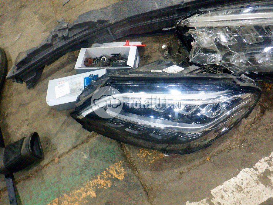 Фото Mercedes-Benz C-класс 320