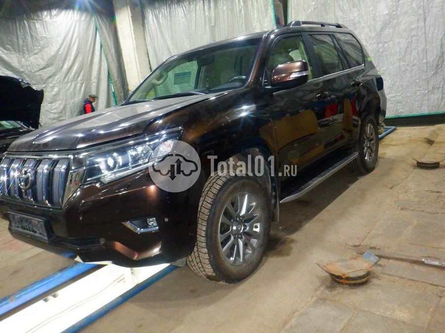 Фото Toyota Land Cruiser Prado 8
