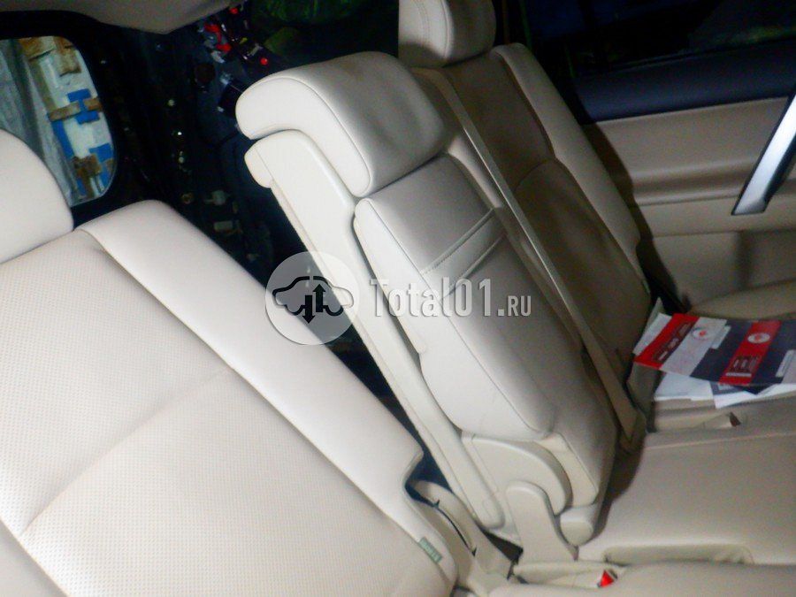Фото Toyota Land Cruiser Prado 60