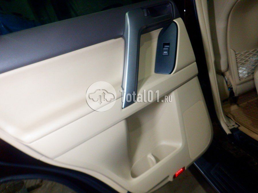 Фото Toyota Land Cruiser Prado 80