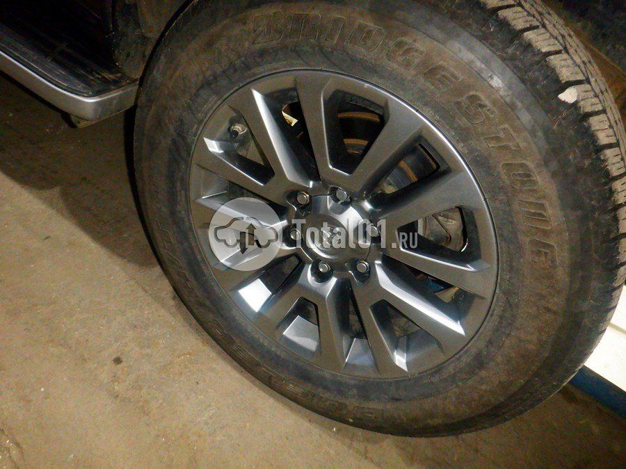 Фото Toyota Land Cruiser Prado 178