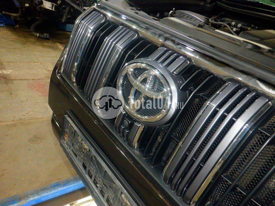 Фото Toyota Land Cruiser Prado 218