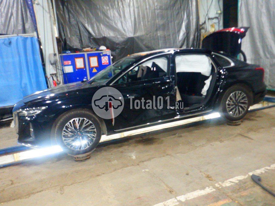 Фото Hongqi H5 8