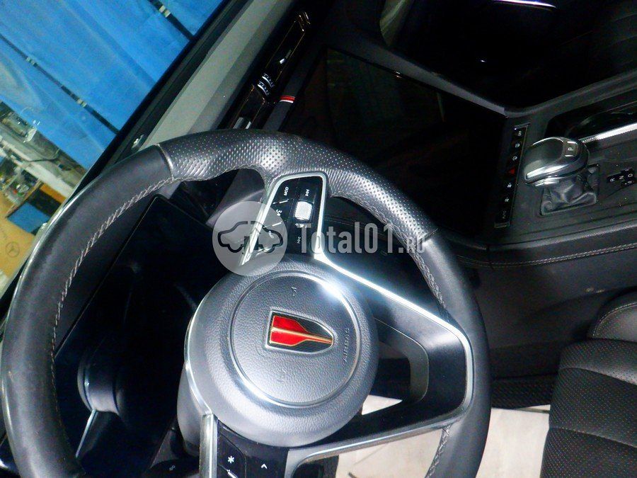 Фото Hongqi H5 78